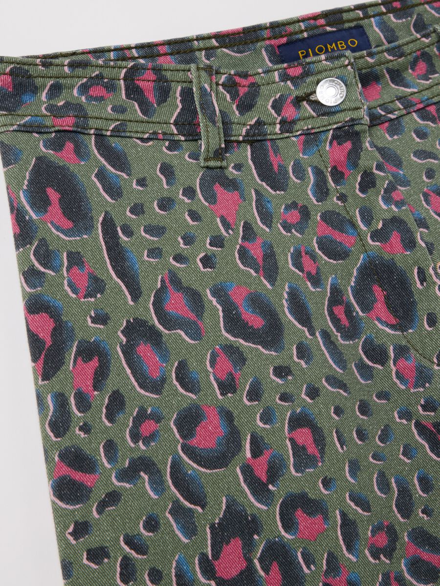 Wide-leg trousers with animal print pattern_5