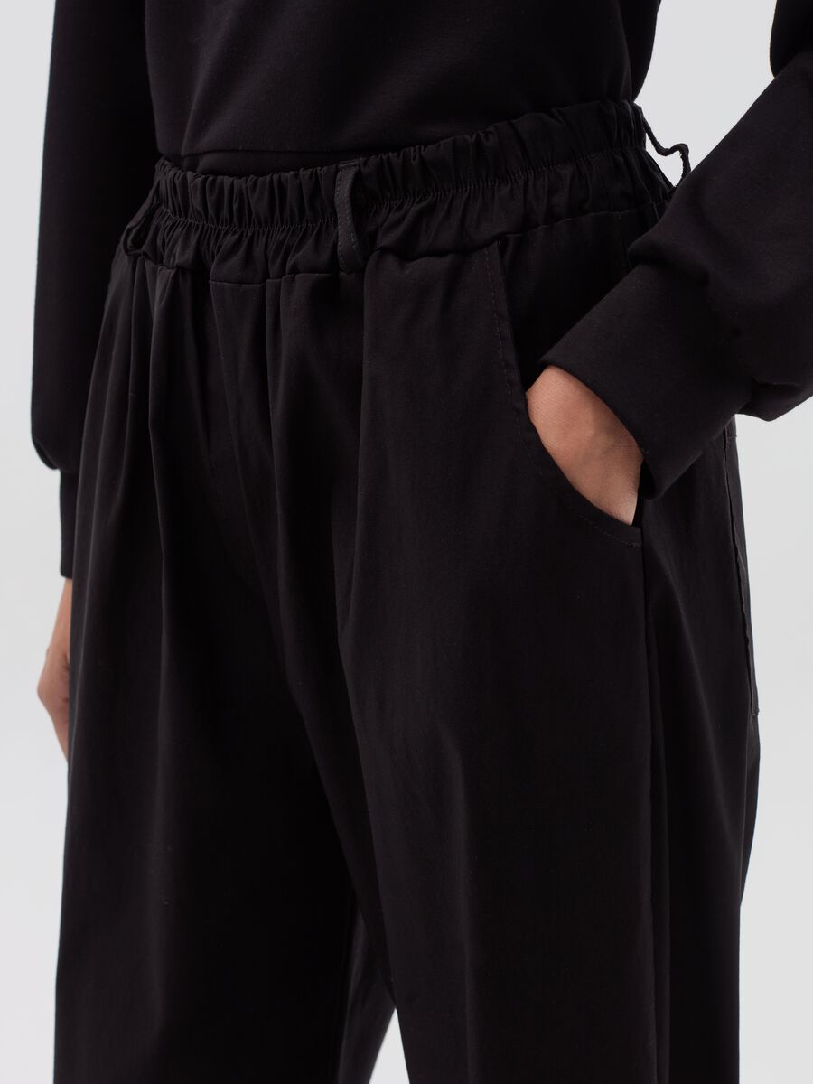 Cropped cigarette trousers_2