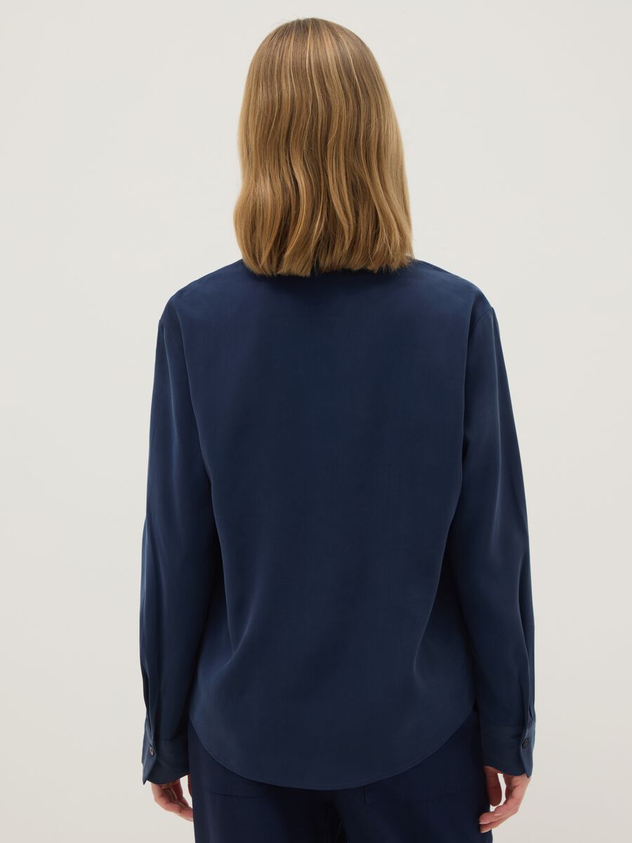 Camicia a maniche lunghe in misto viscosa blu regular fit_2