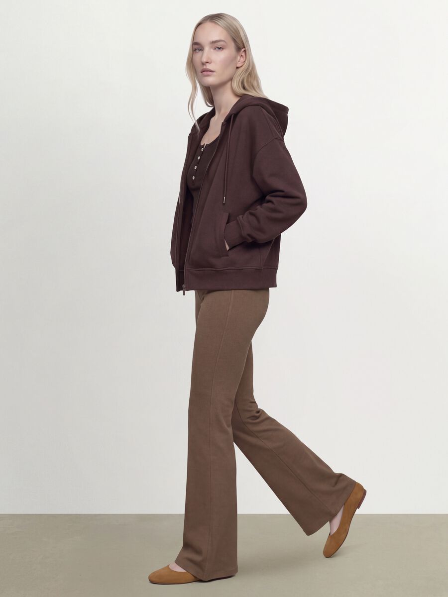 Leggings marroni flare fit in viscosa jersey elasticizzata_2