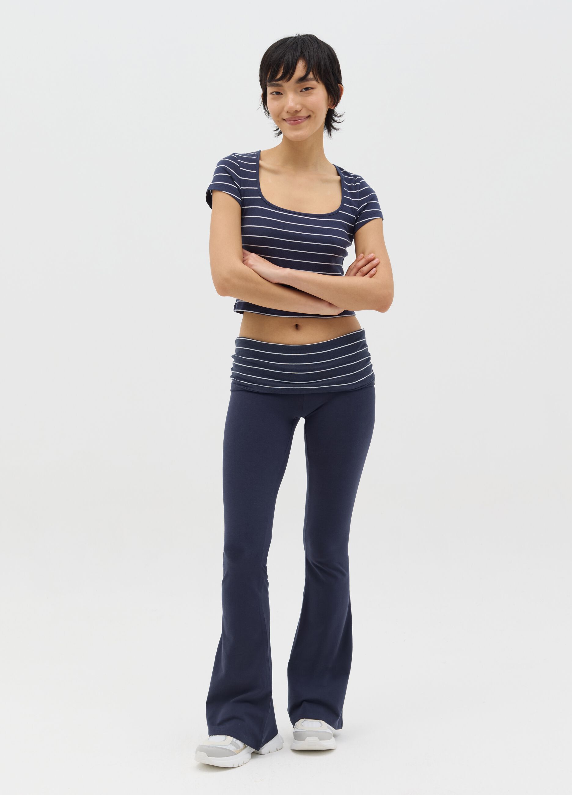 Blue flare-fit leggings with striped fold at the waist