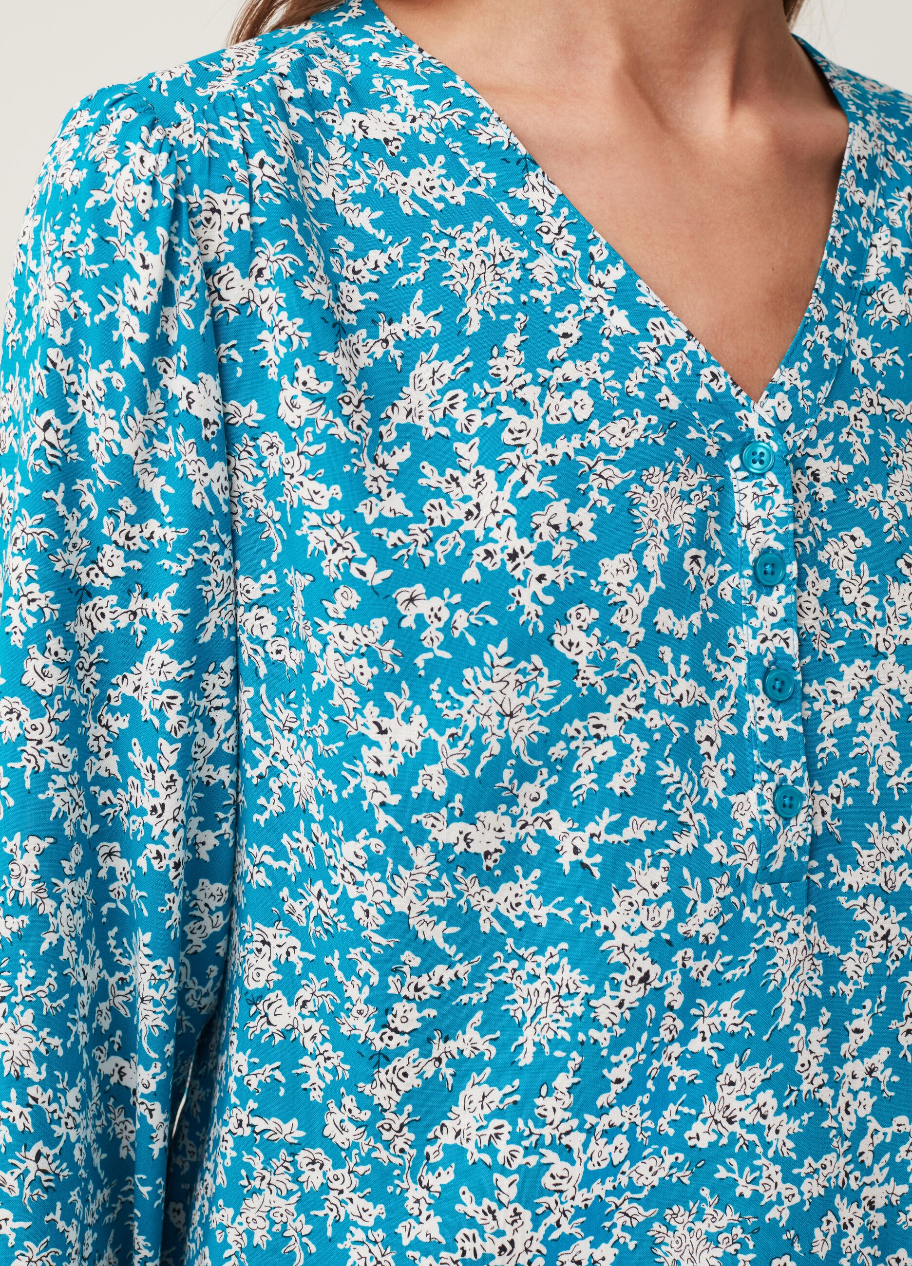 Blusa in viscosa sostenibile stampa floreale_3