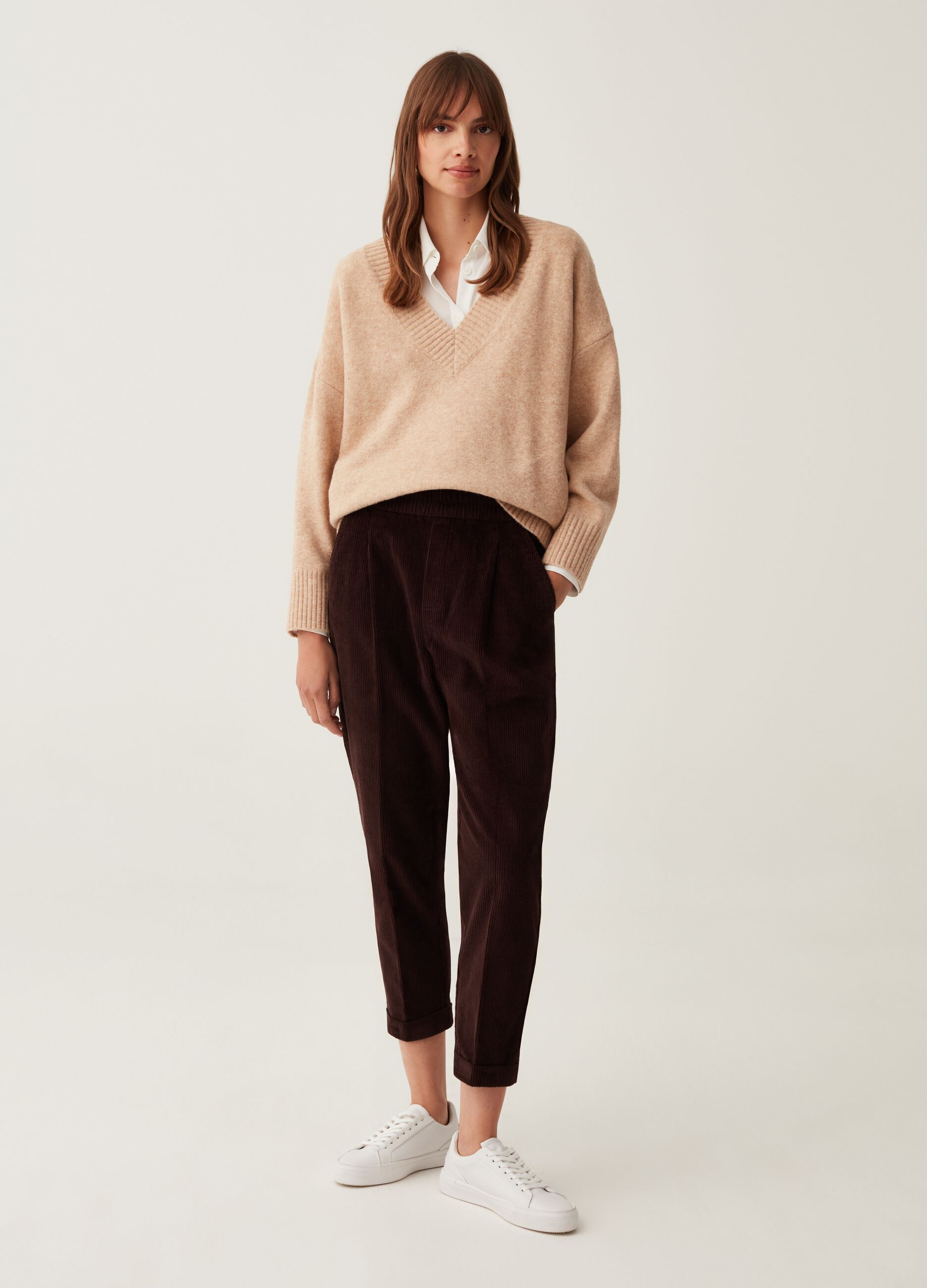 Joggers cropped in corduroy_0
