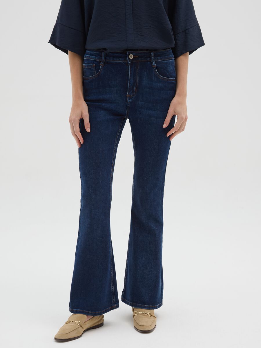 Jeans bootcut in denim lavaggio scuro_1