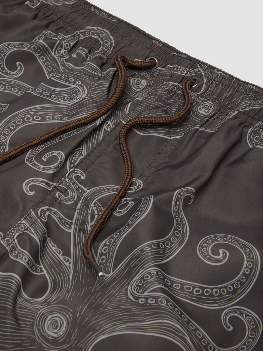 Boxer mare marrone con stampa all over_1
