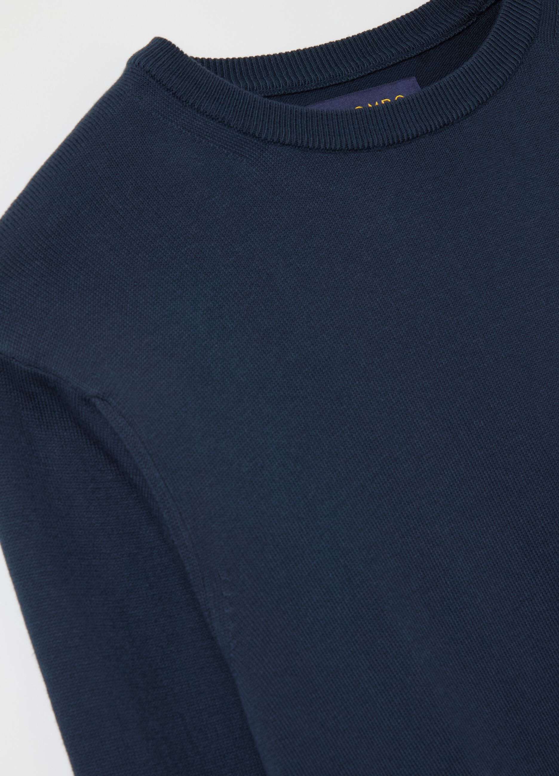 Pullover girocollo tinta unita