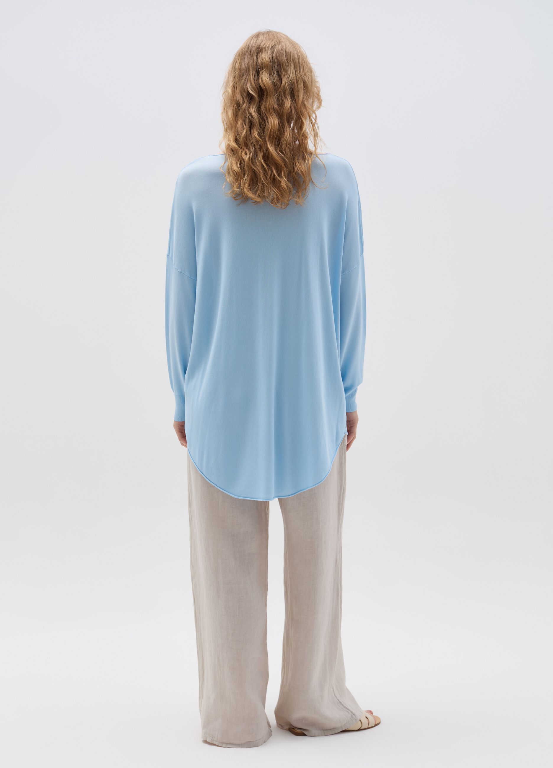Long oversized top with raised stitching