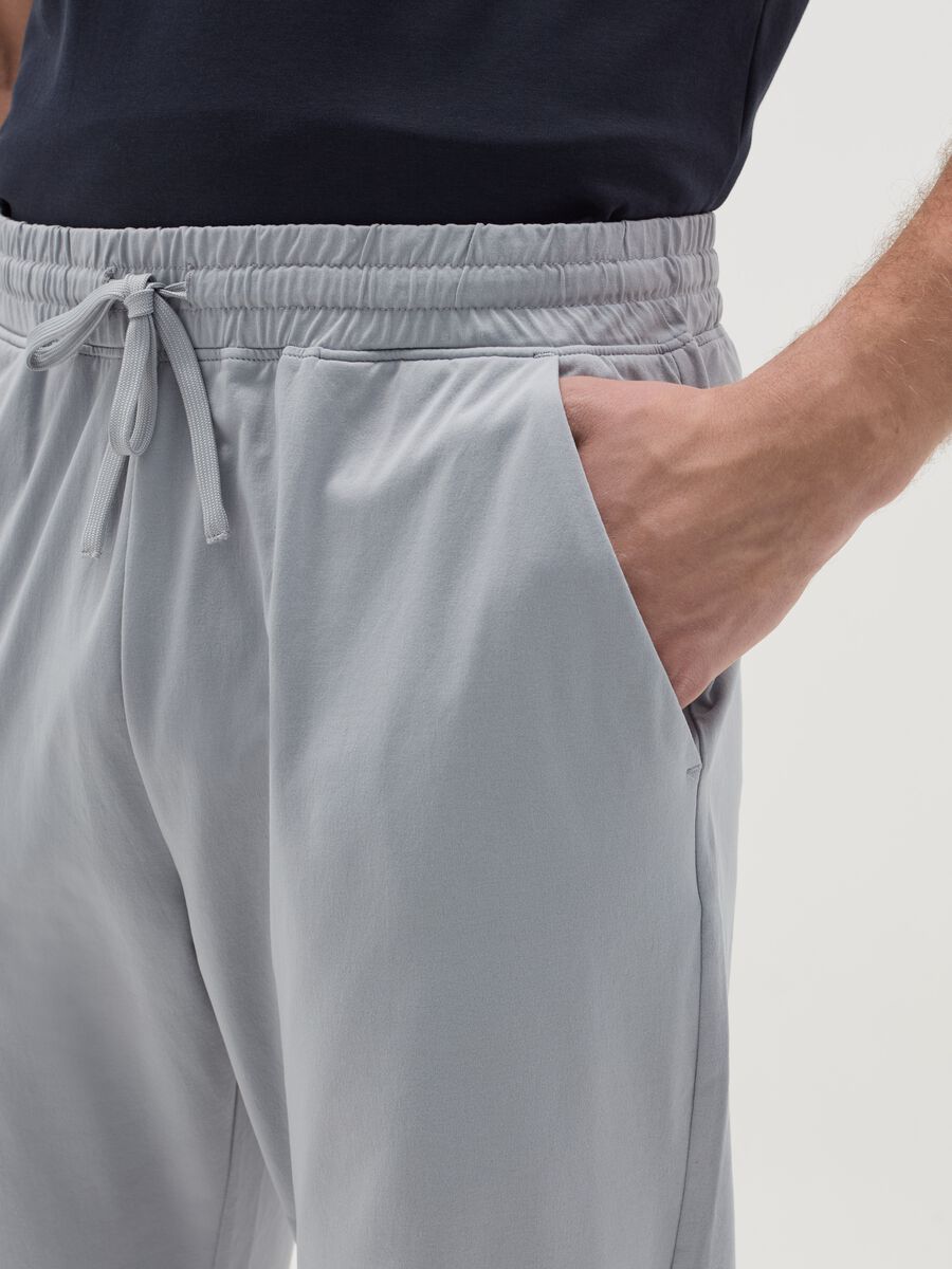 Technical fabric joggers with drawstring_3