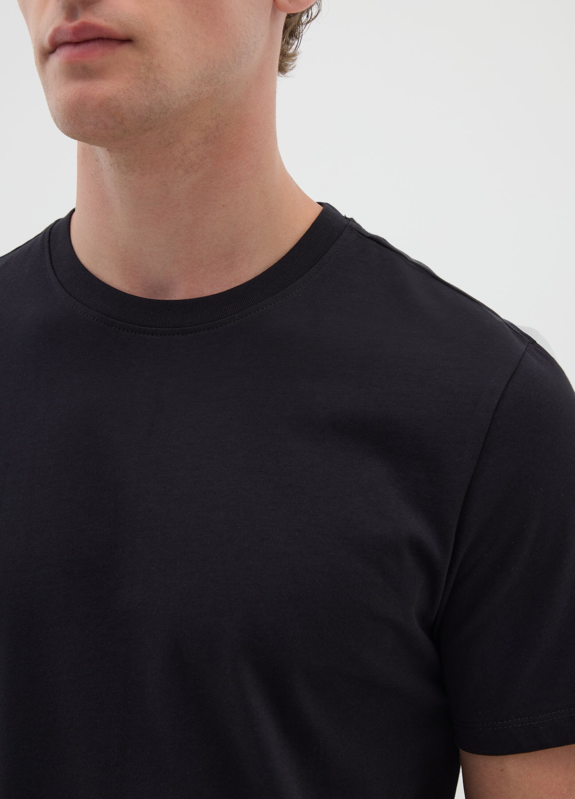 Black cotton regular fit T-shirt