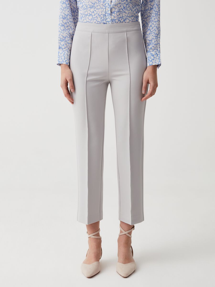 Ankle-fit trousers with raised seams_1