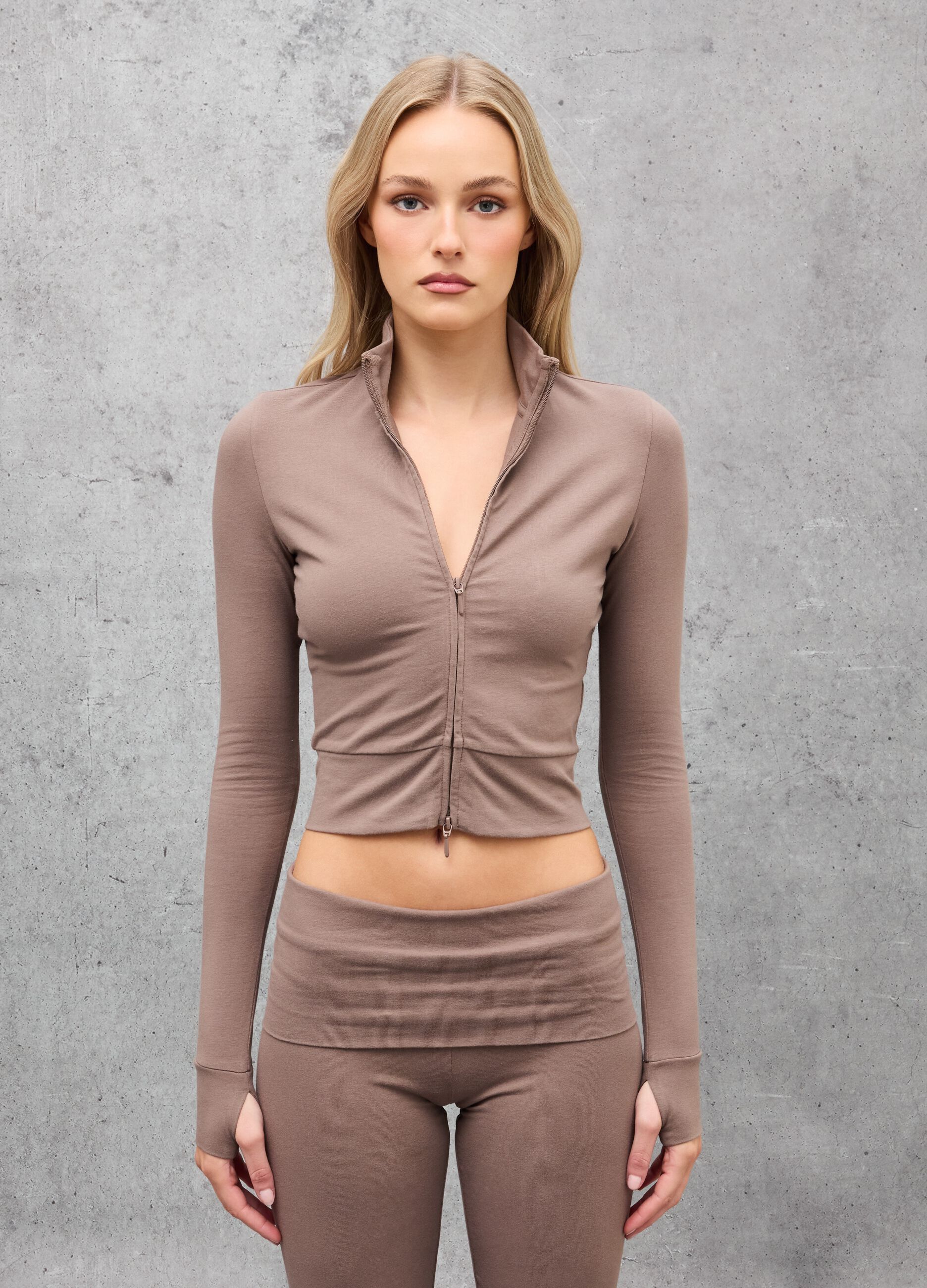 Fitted Full-Zip Mocha