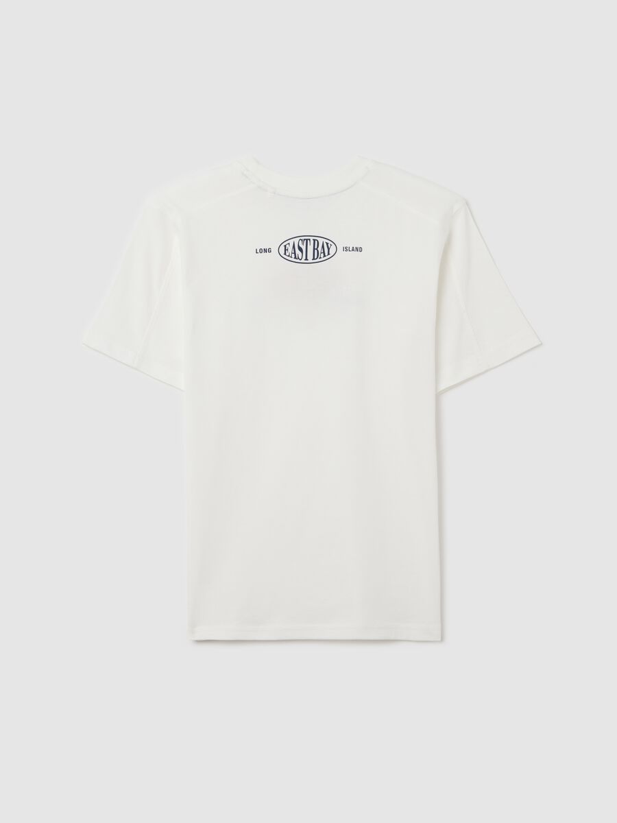 White cotton T-shirt with "East Bay" embroidery_4