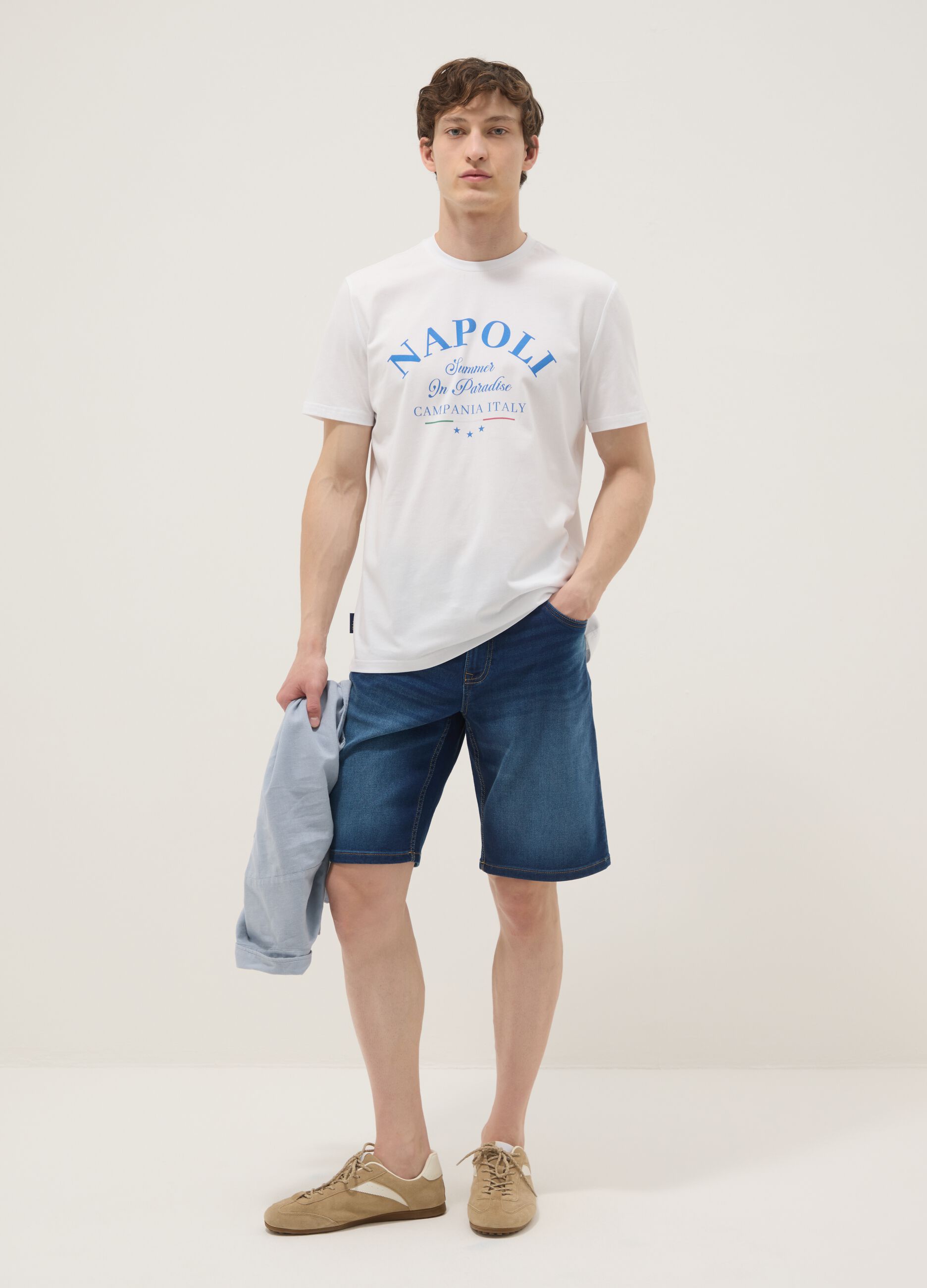 White pure cotton T-shirt with print, regular fit