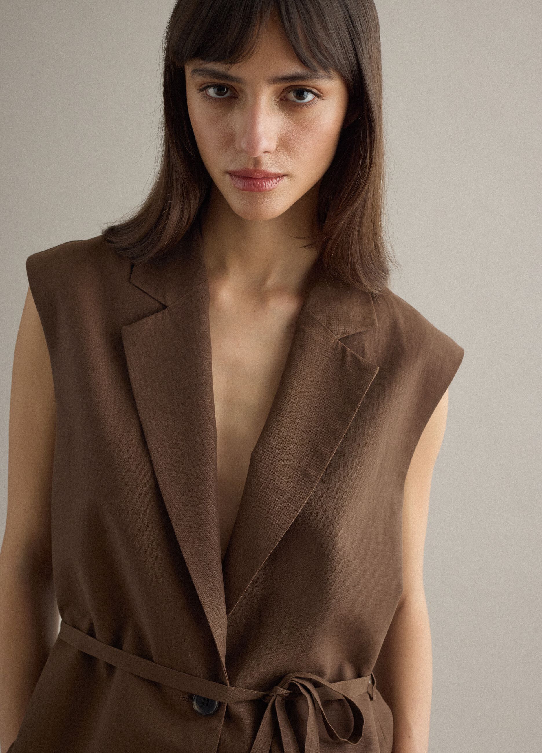 Brown regular fit lyocell and linen blend waistcoat with belt