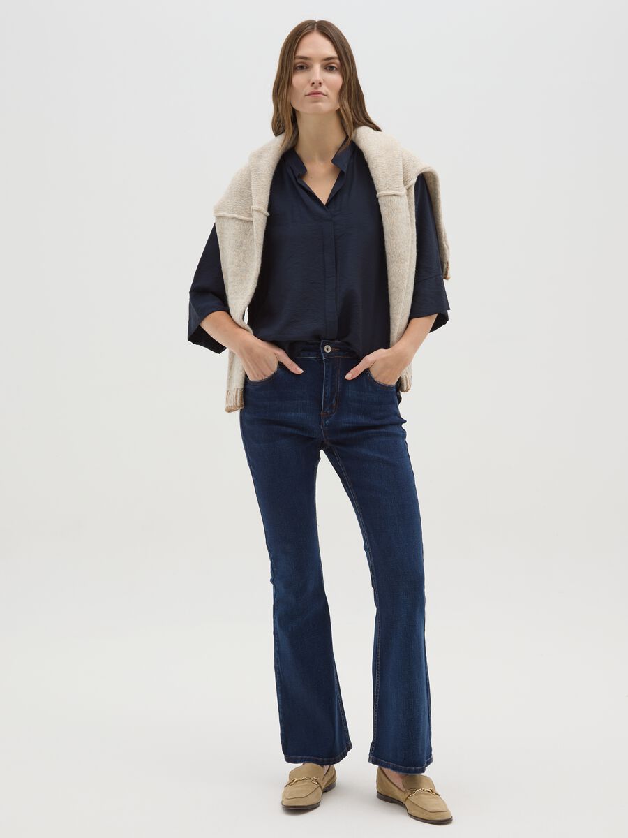 Jeans bootcut in denim lavaggio scuro_0