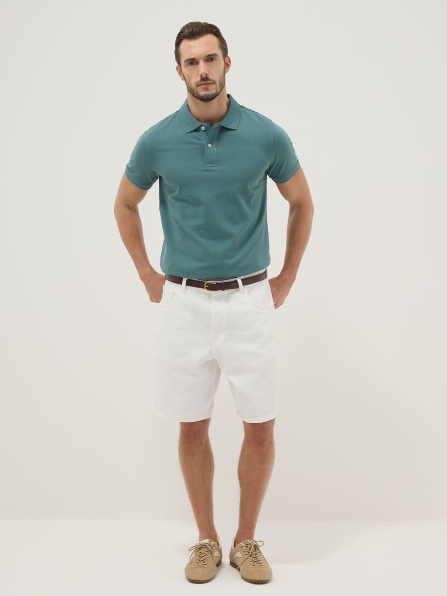 White denim bermuda shorts in cotton blend, baggy fit_0