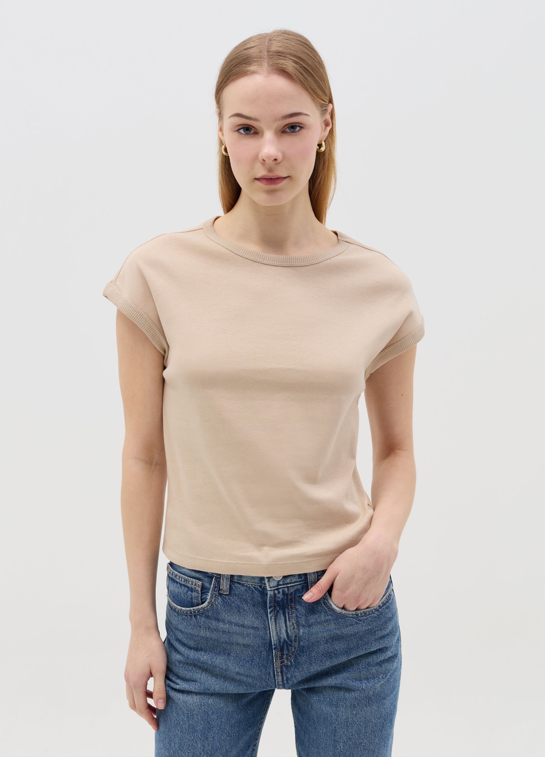 Beige T-shirt with kimono sleeves