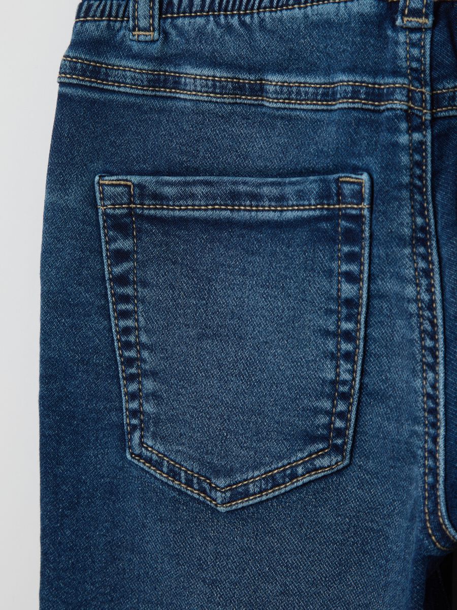 Denim Bermuda shorts with pockets and drawstring_3