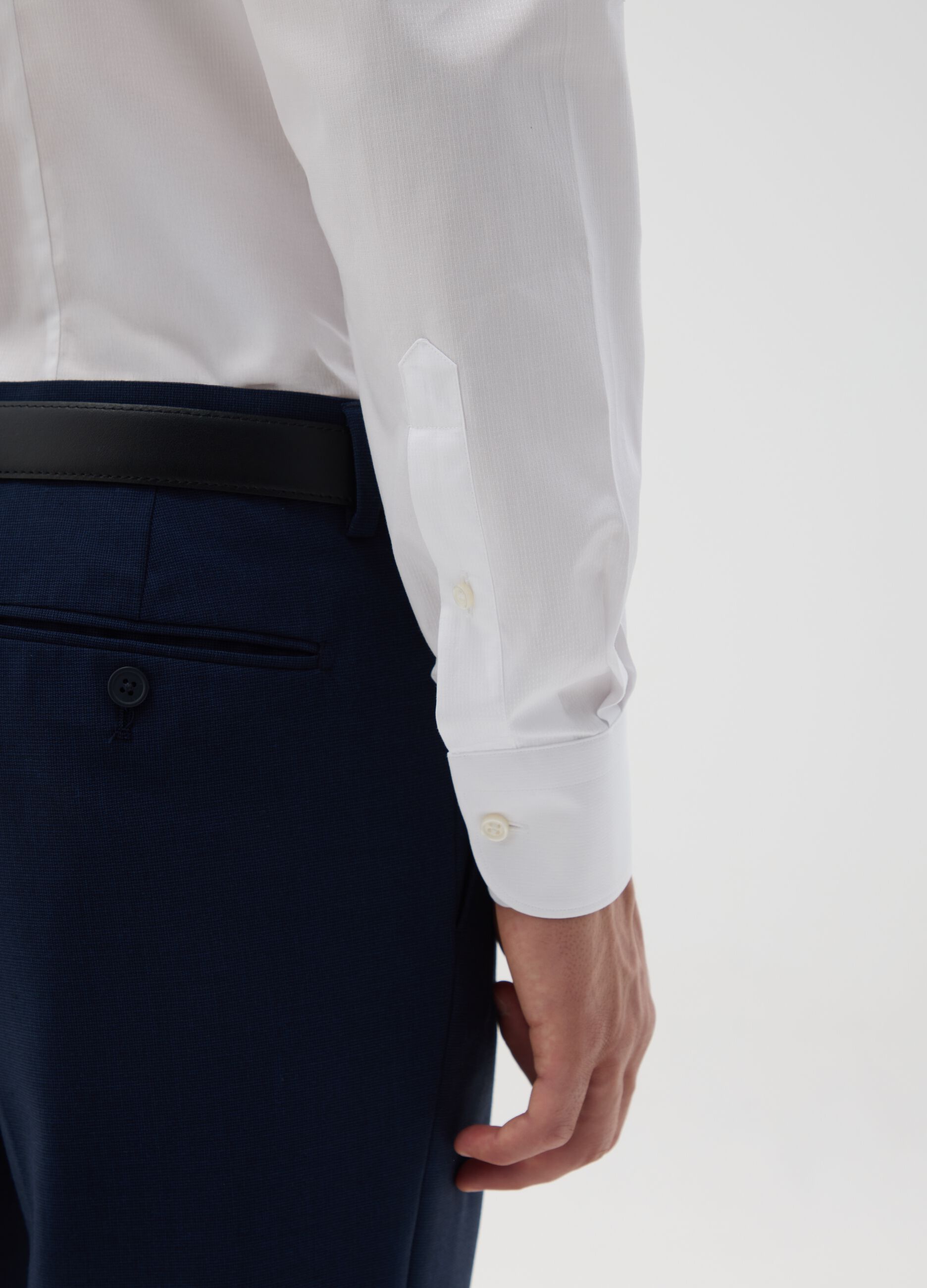 Men's pure cotton white slim fit shirt