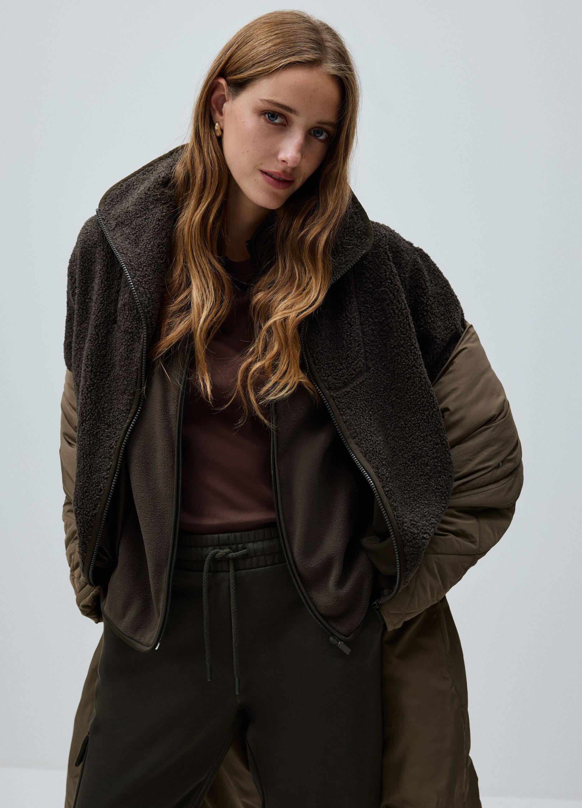 Black regular fit zipped sweatshirt