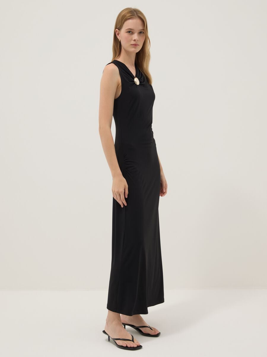 Black sleeveless stretch midi dress_0