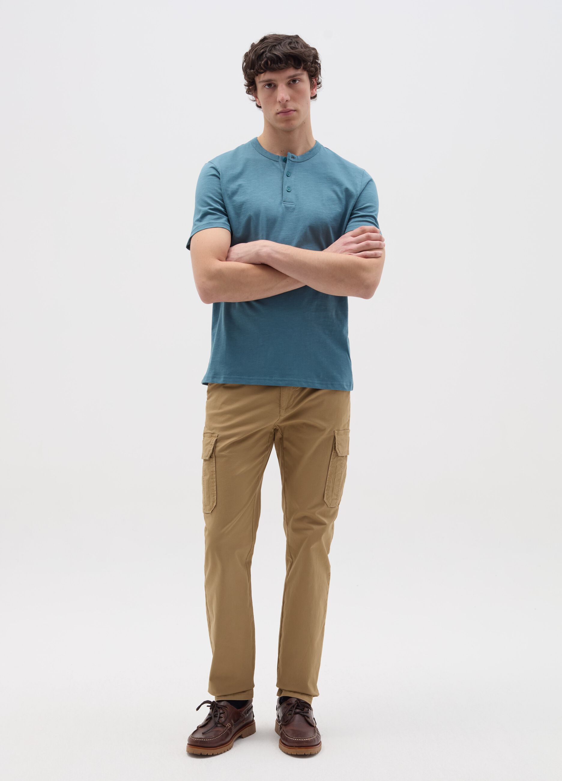 T-shirt in cotone scollo serafino