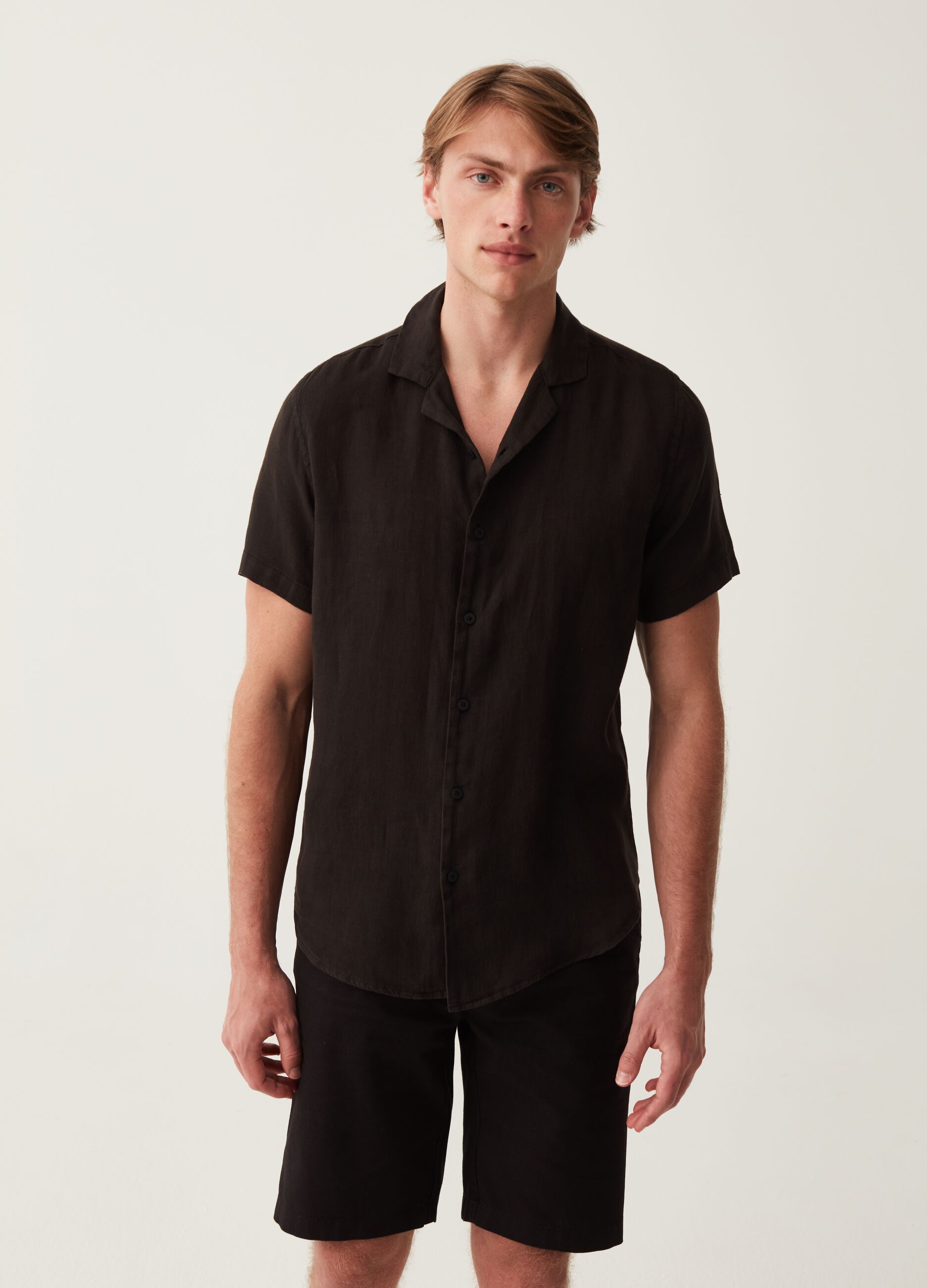 LESS IS BETTER short-sleeved linen shirt