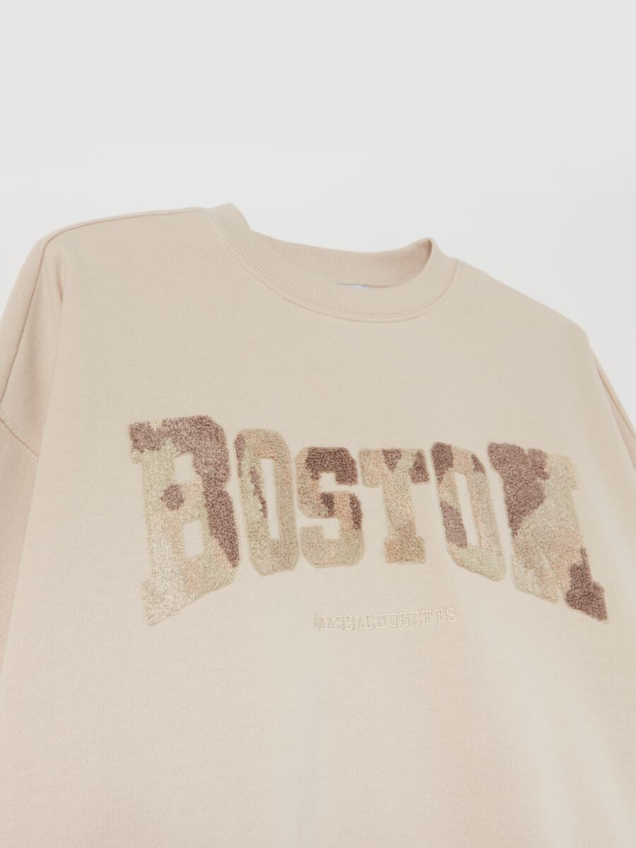 Oversized sweatshirt with lettering_5