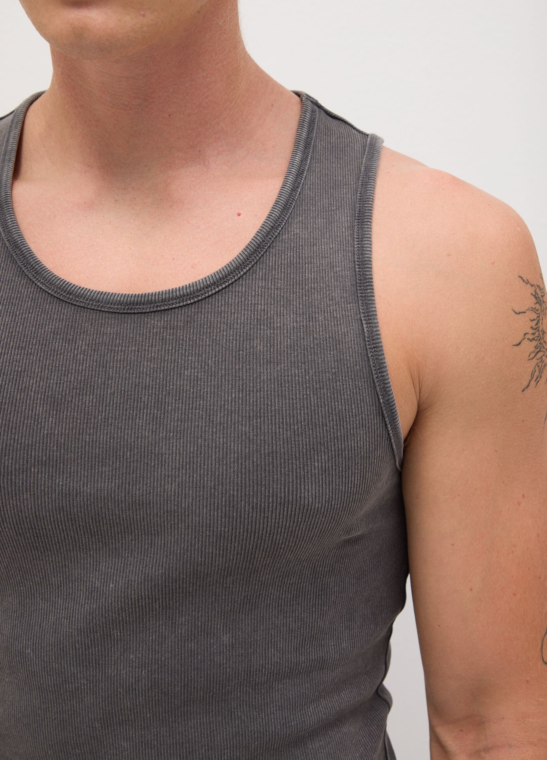 Men's grey fitted stretch cotton tank top