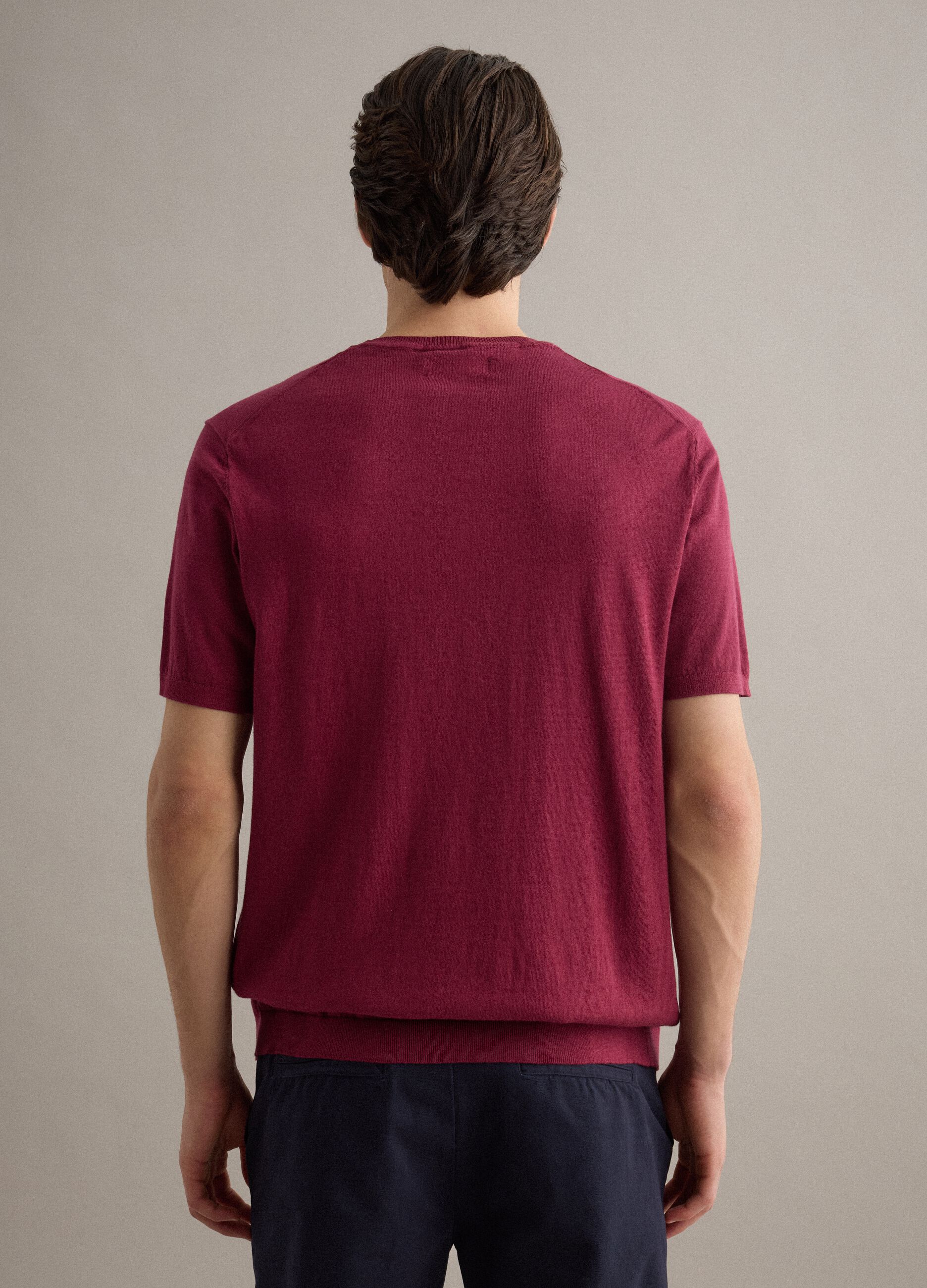 Short sleeve T-shirt in red cotton, linen and silk blend regular fit