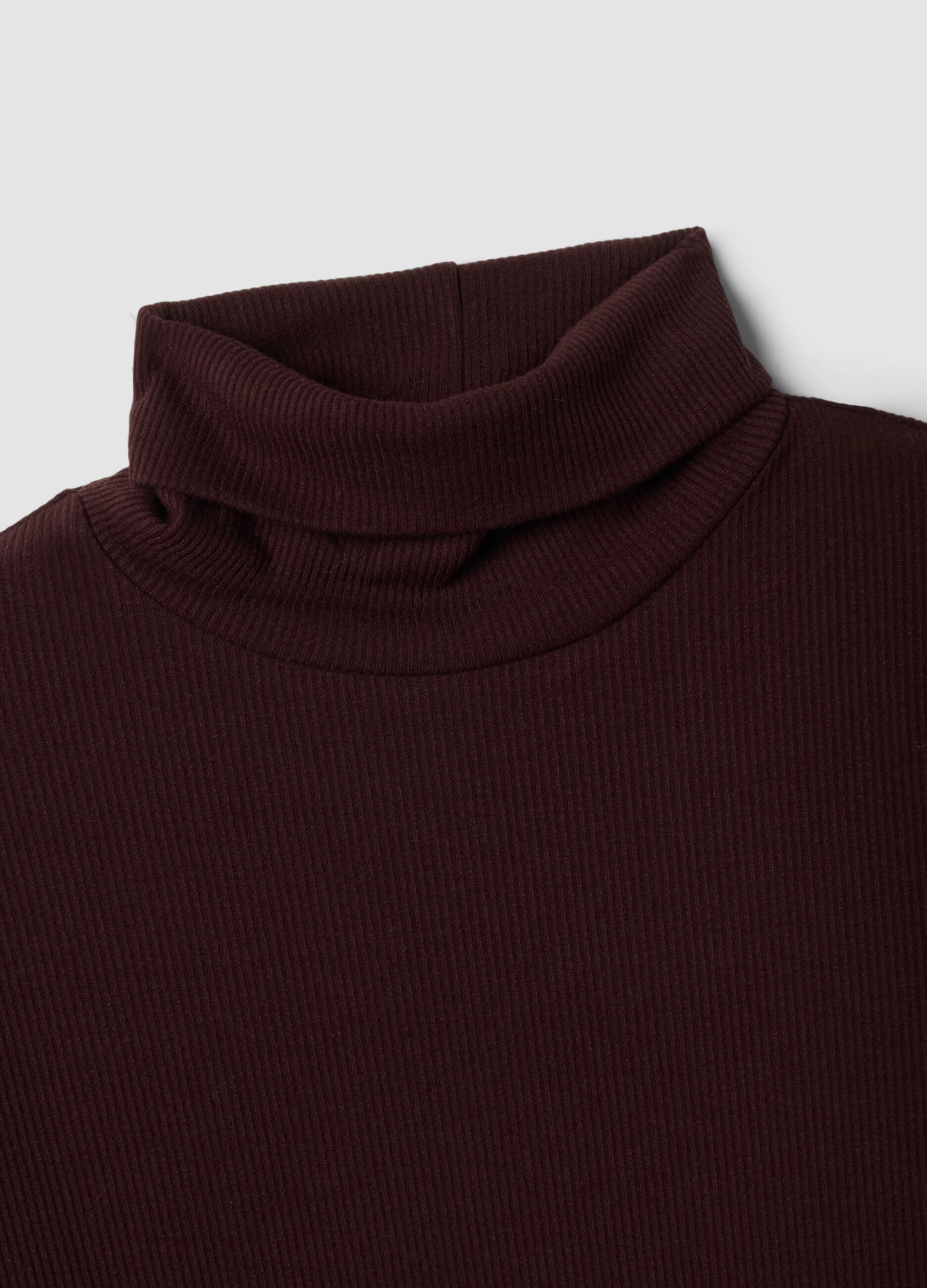 Purple stretch viscose crew-neck top, regular fit