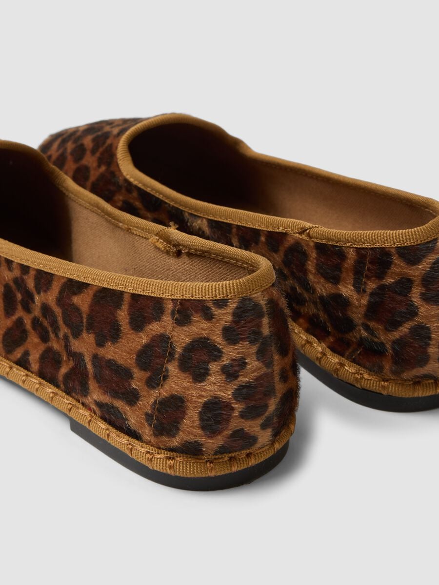 Classic brown animal-print ballet flats_3
