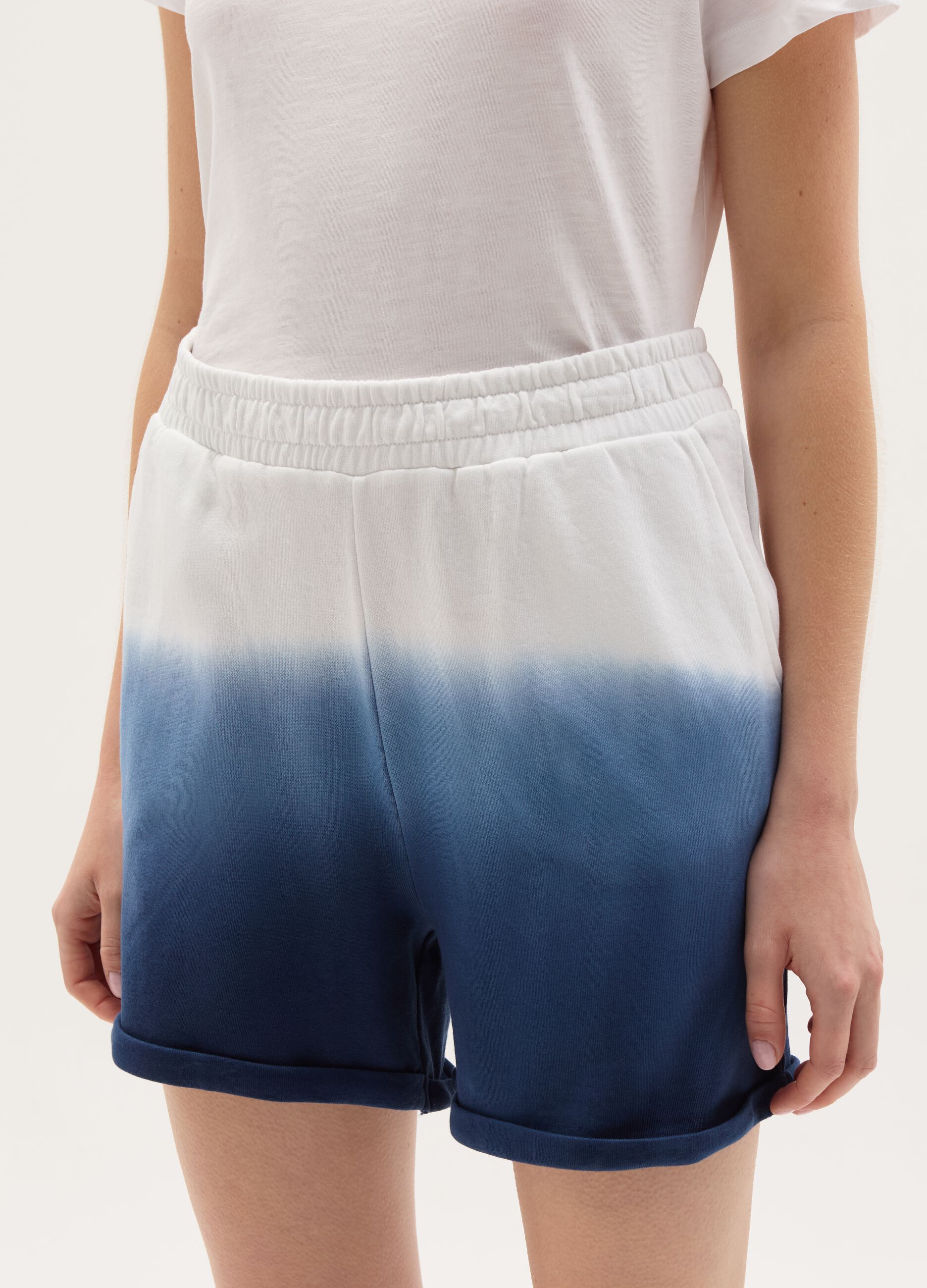 Essential degradé shorts with turn-ups
