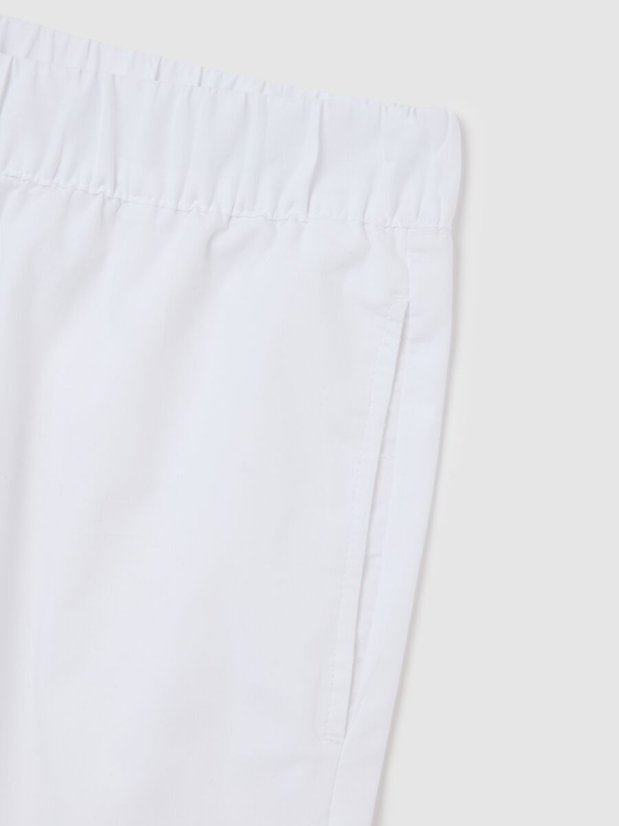 Women's White Regular Fit Culotte Trousers_1
