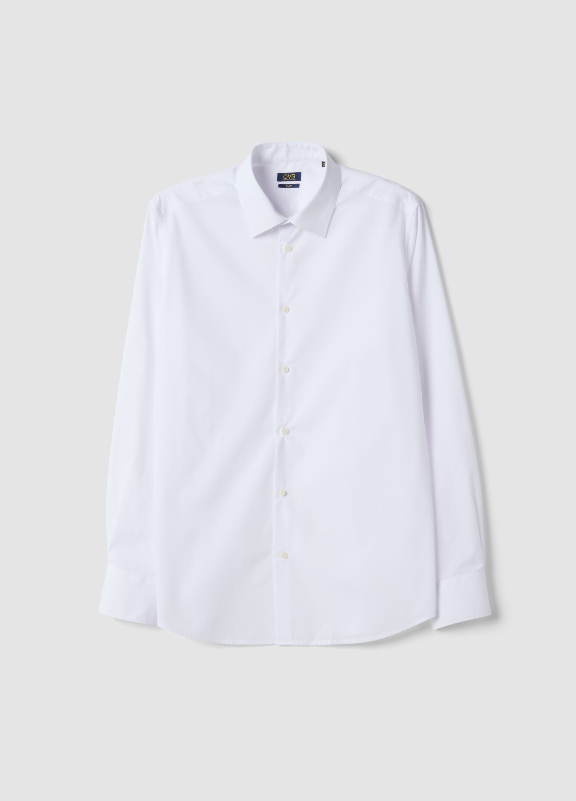 White slim-fit shirt with classic collar, easy iron