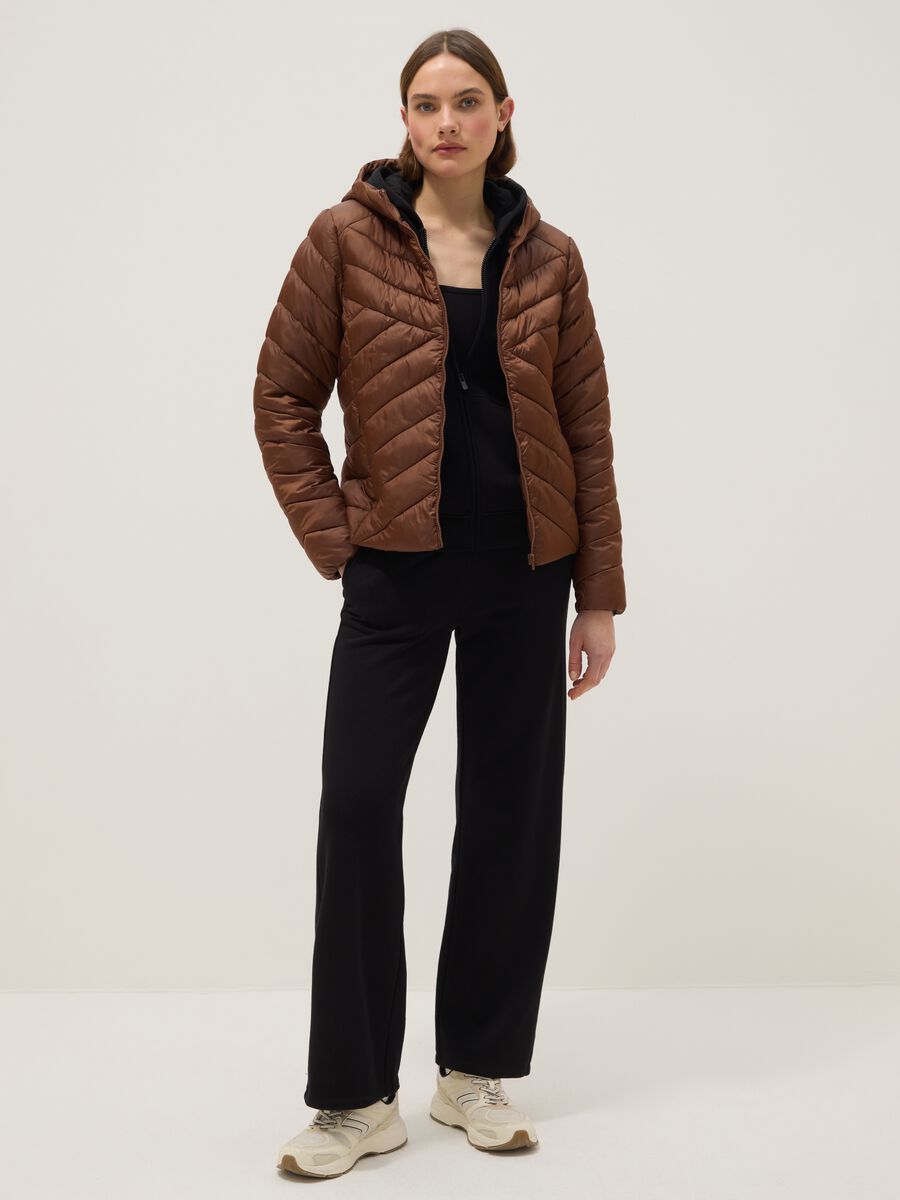 Giacca imbottita marrone regular fit con cappuccio_1