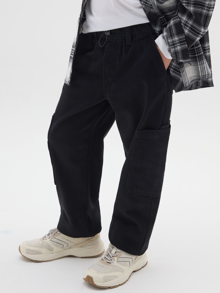 Boys' black cotton blend cargo trousers_2