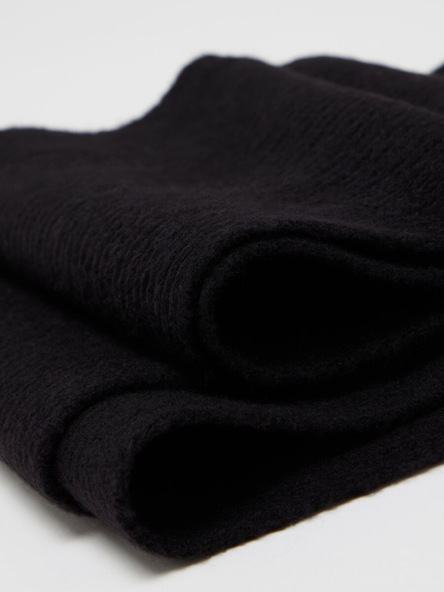 Solid colour ribbed scarf_1