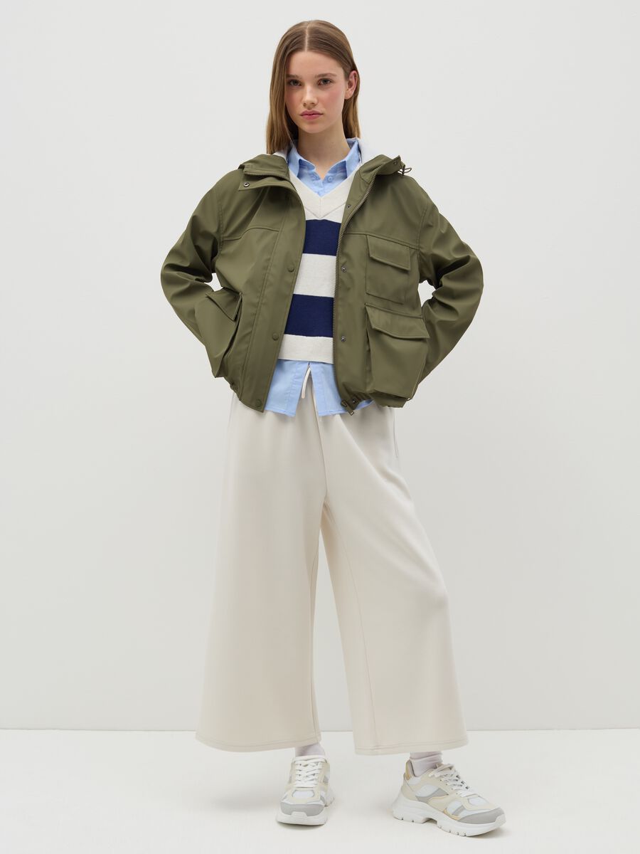 Short parka with hood and drawstring_1