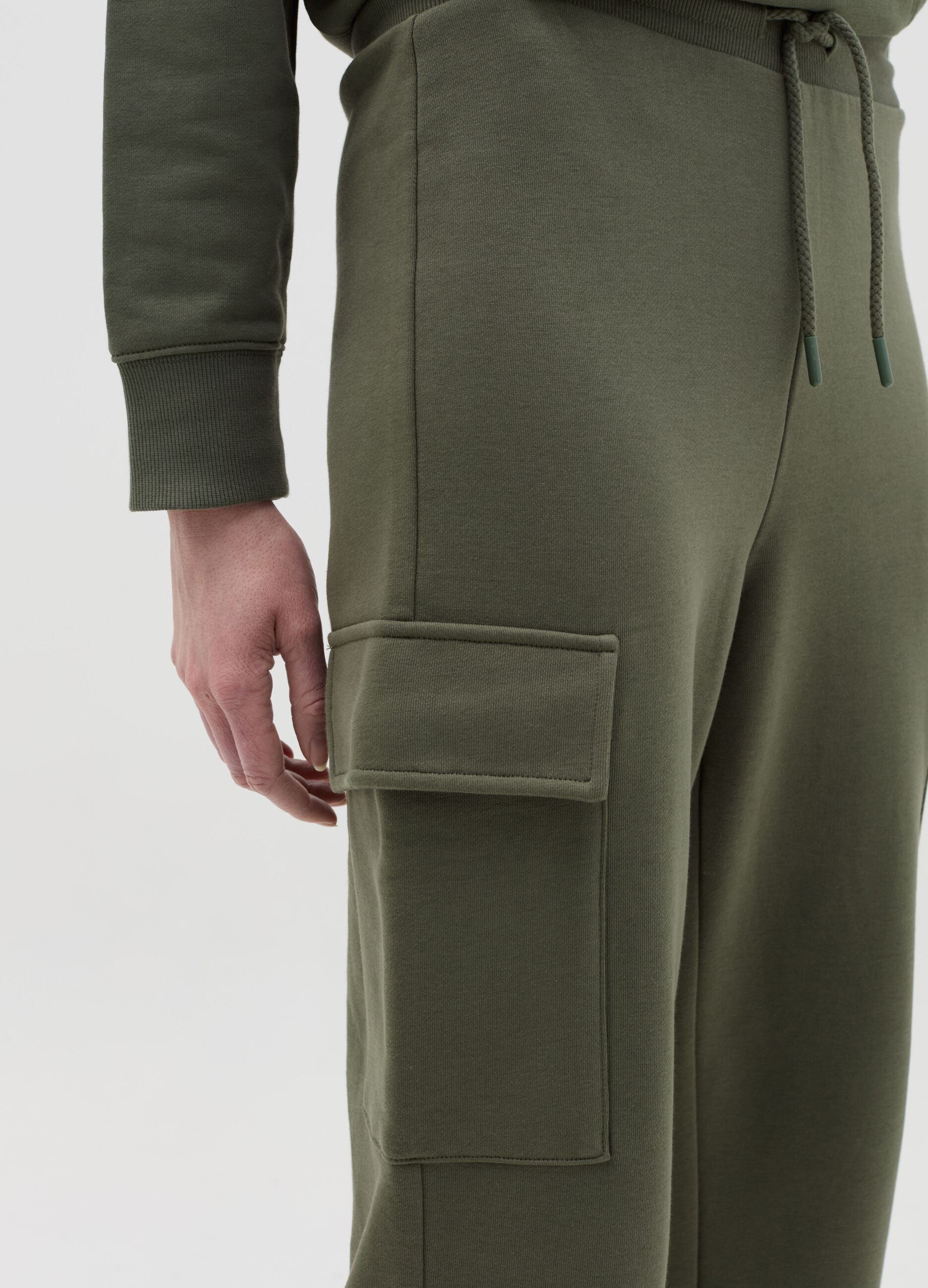 Cargo joggers in fleece with drawstring