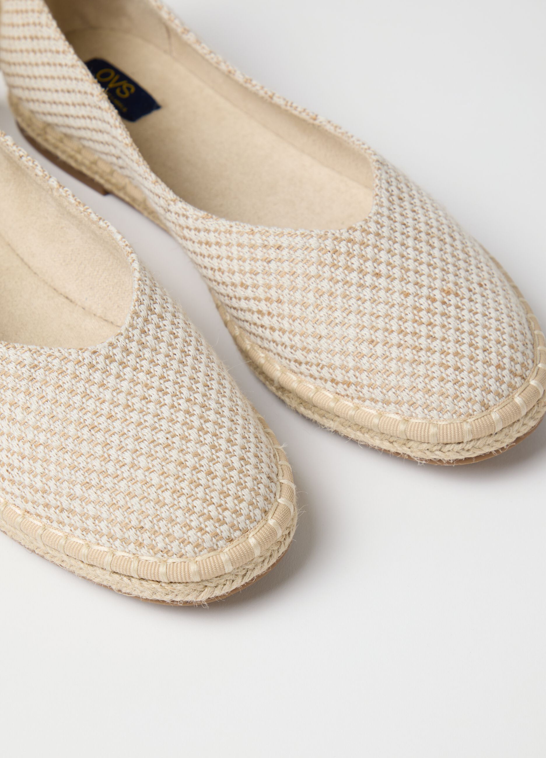Ballerine da donna in tessuto beige