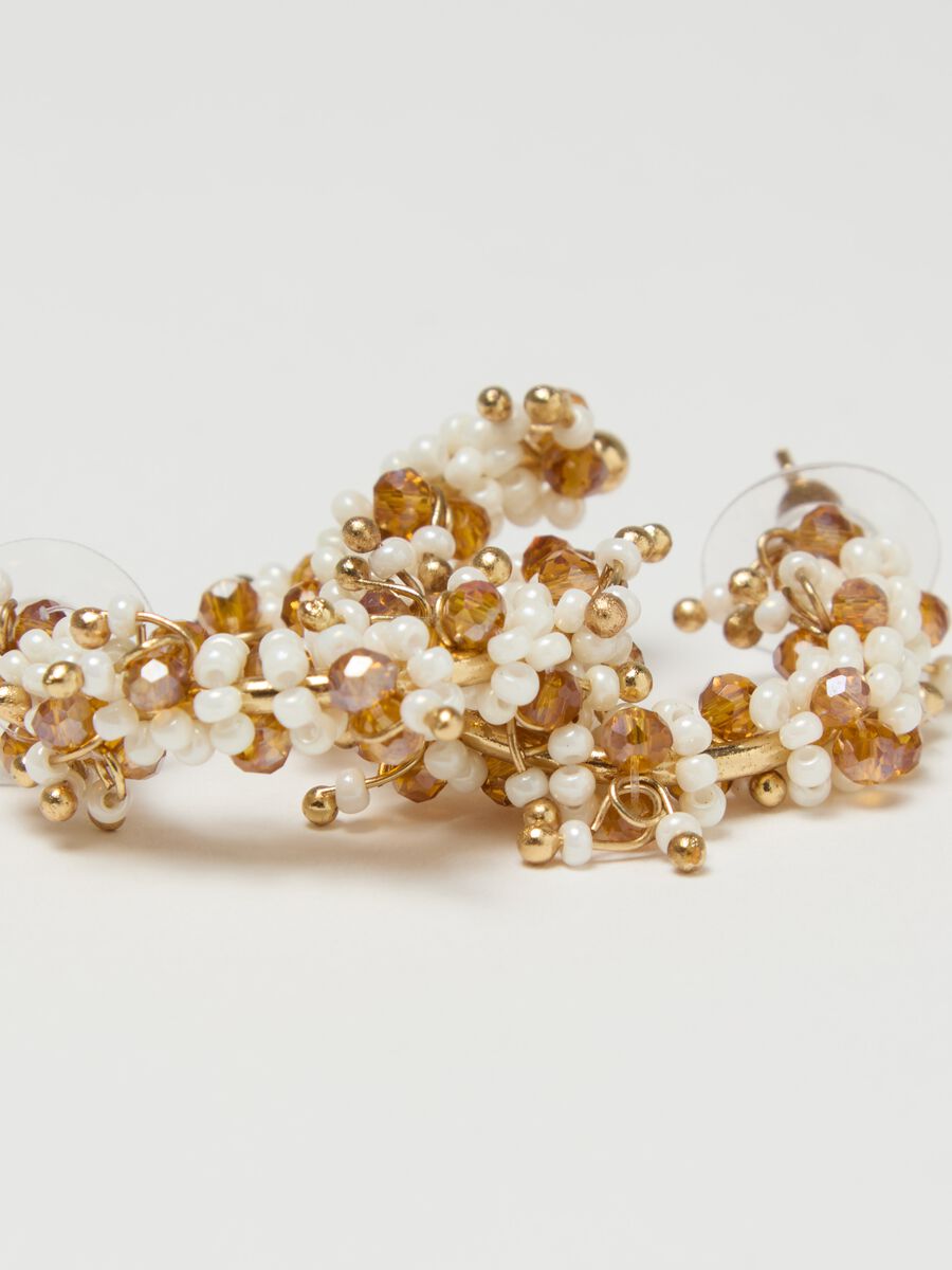 Semi-circular earrings with beads_2
