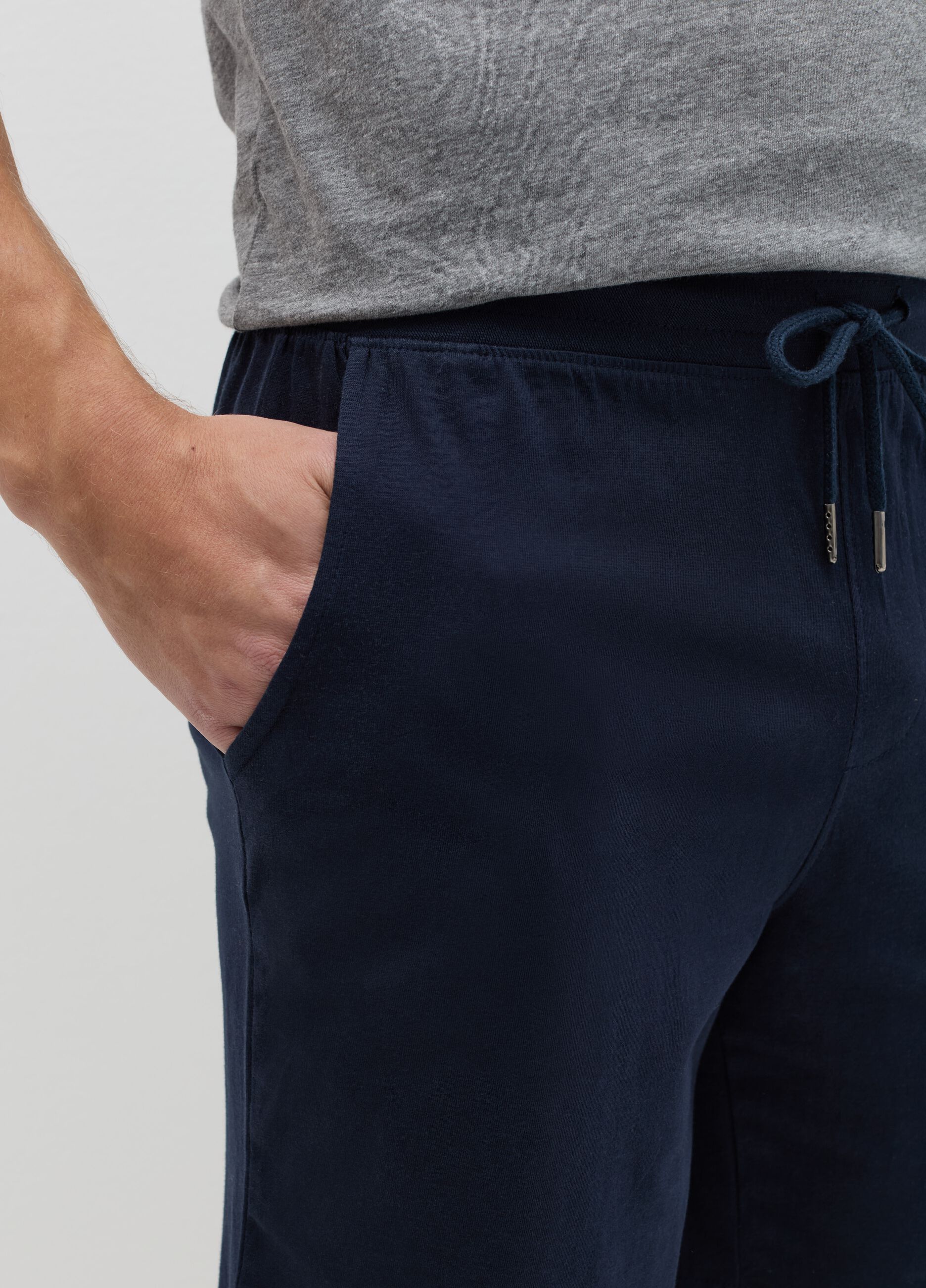 Short pyjama trousers with drawstring