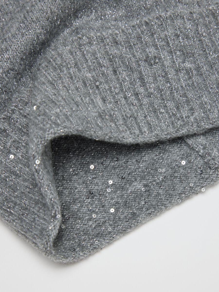 Berretto grigio in tessuto elasticizzato_1