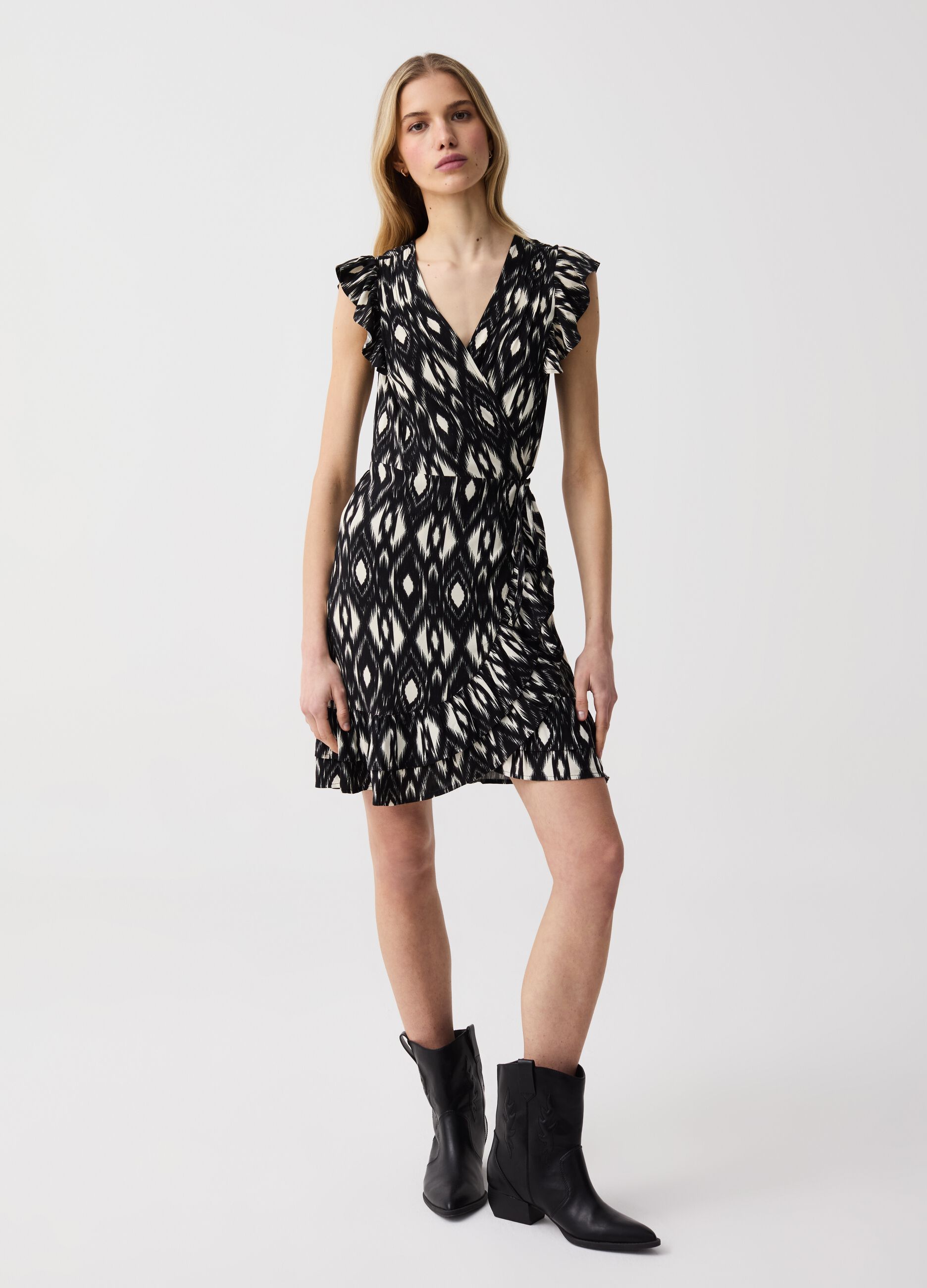 Wrap dress with frills