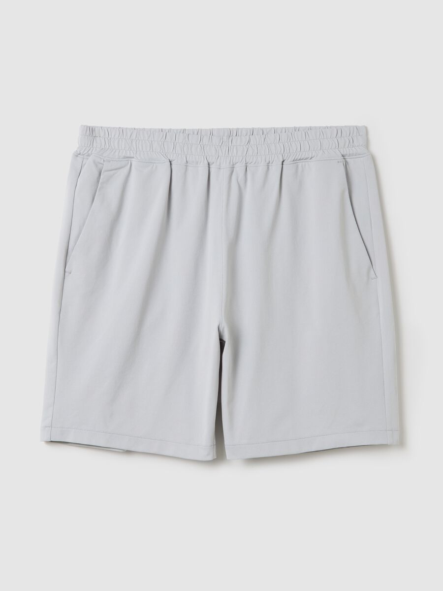Grey Bermuda joggers in stretch fabric_4