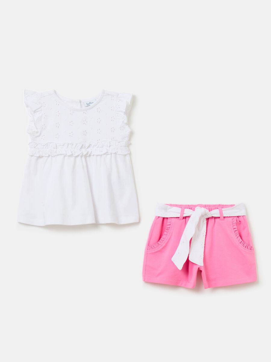 Set t-shirt e shorts con dettagli sangallo_0