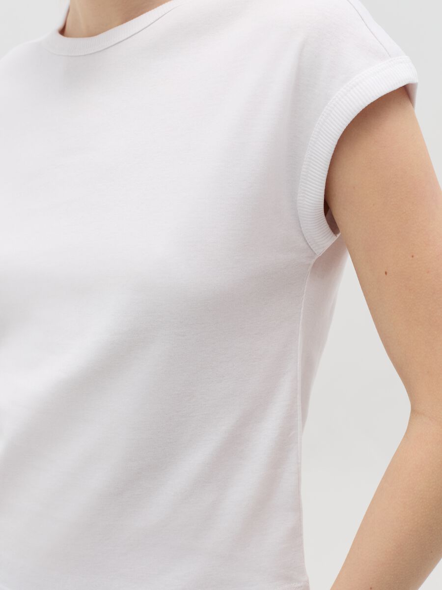 White T-shirt with kimono sleeves_2