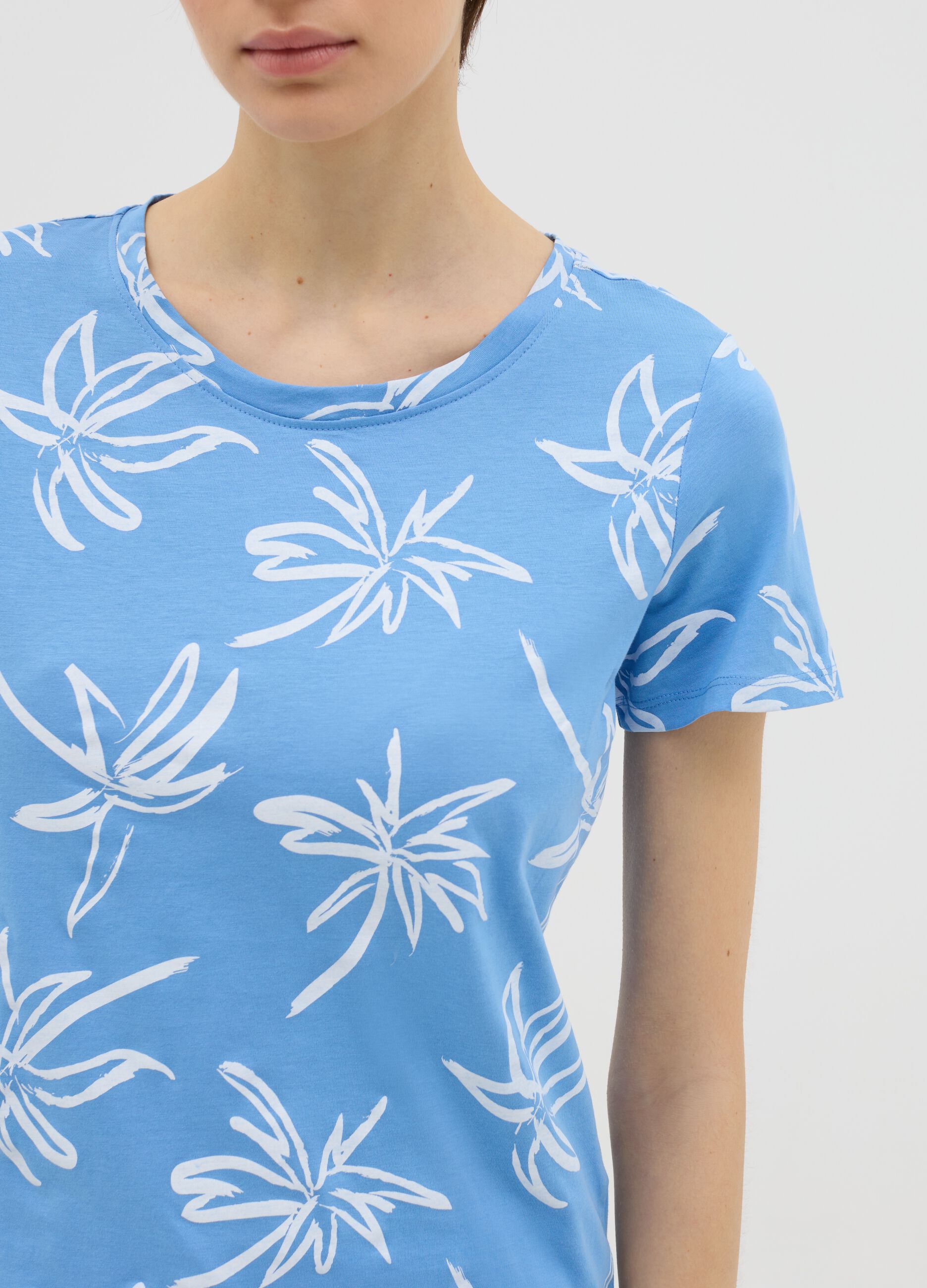Light blue T-shirt with floral print
