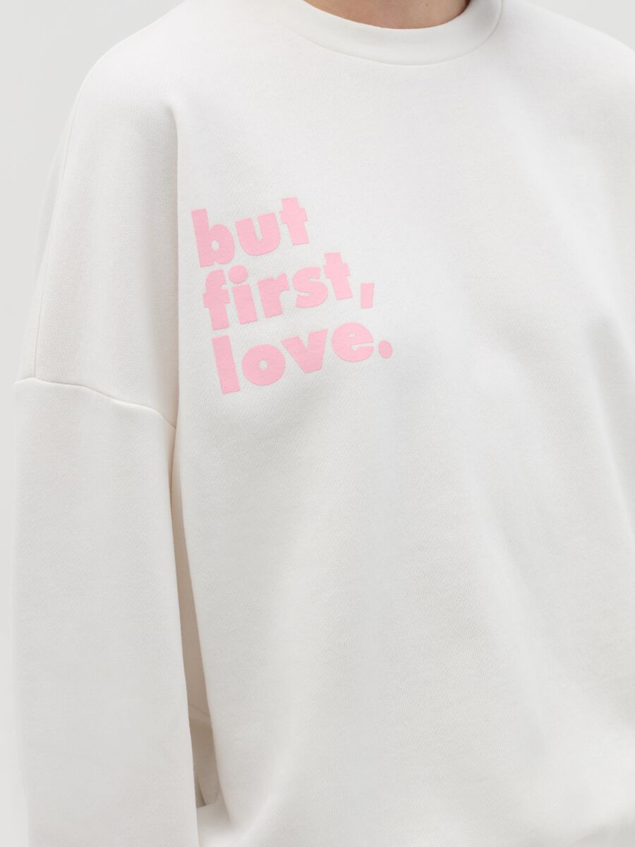 Cropped sweatshirt with round neck_3